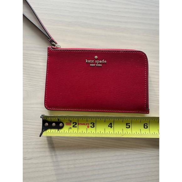 NWT Kate Spade lucy textured leather Small L-Zip Wristlet Red Jam $130 - Picture 6 of 7